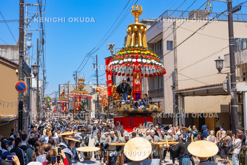 富山県 高岡御車山祭 奉曳