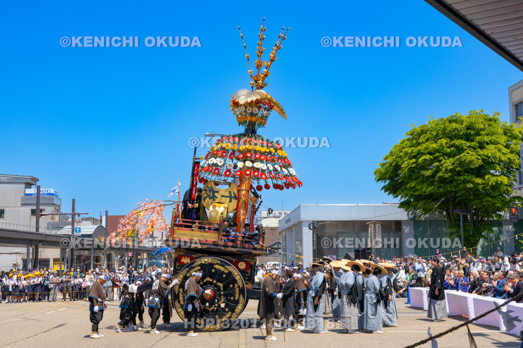 富山県 高岡御車山祭 挨拶(二番町)