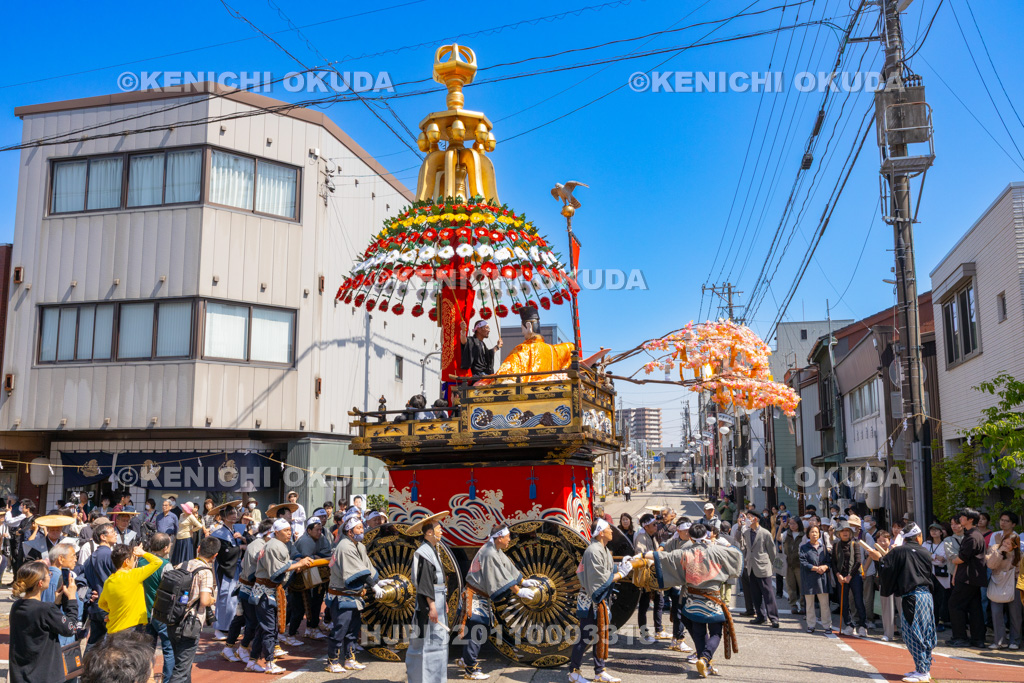 富山県 高岡御車山祭 奉曳(守山町)