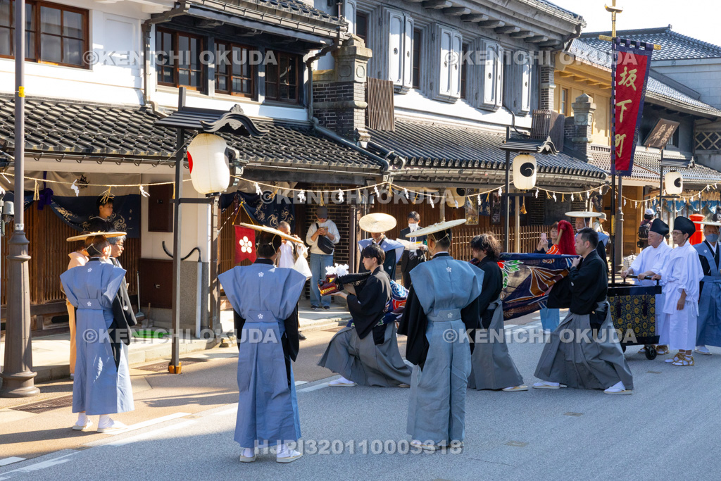 富山県 高岡御車山祭 源太夫獅子(坂下町)