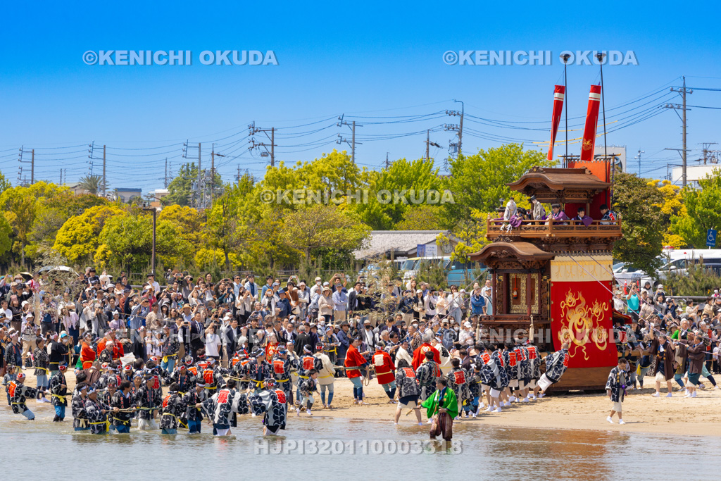 愛知県 亀崎潮干祭(初の日) 海浜曳き下ろし(宮本車)