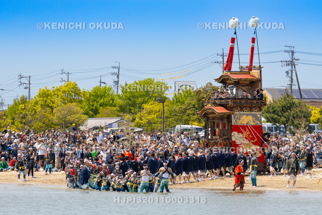 愛知県　亀崎潮干祭（初の日）　海浜曳き下ろし（力神車）