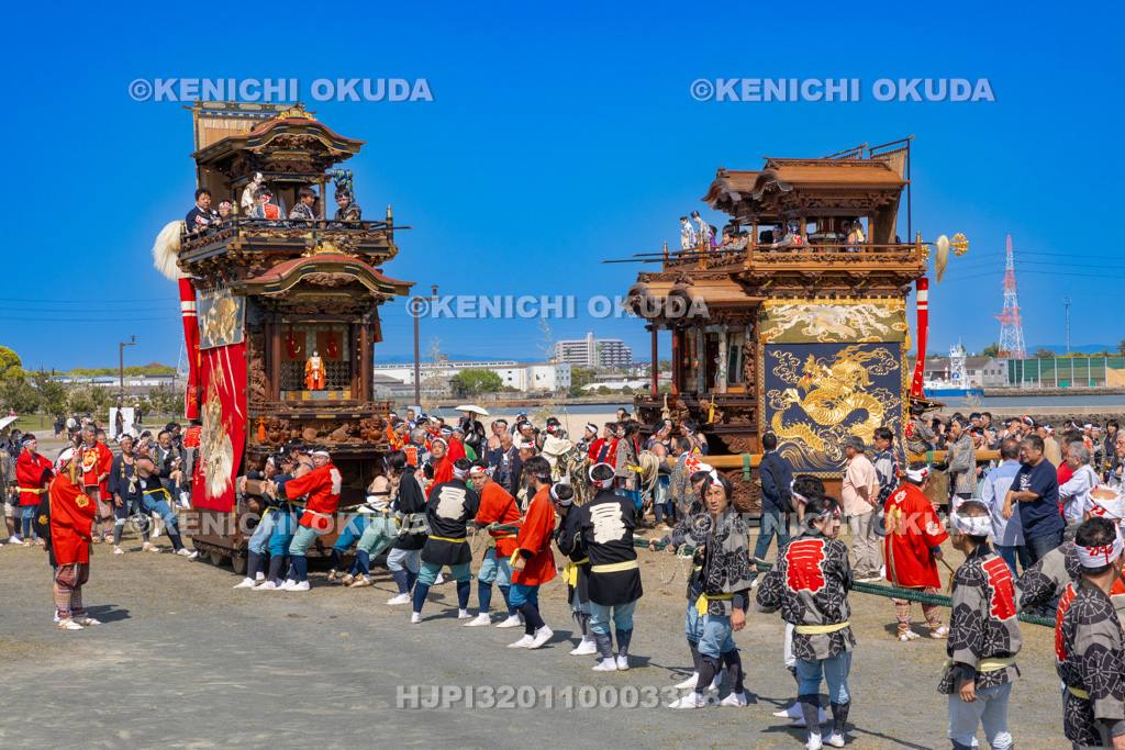 愛知県 亀崎潮干祭(初の日) 祭り広場曳き出し(力神車)