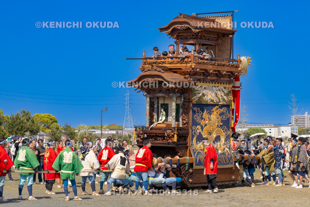 愛知県 亀崎潮干祭(初の日) 祭り広場曳き出し(青龍車)