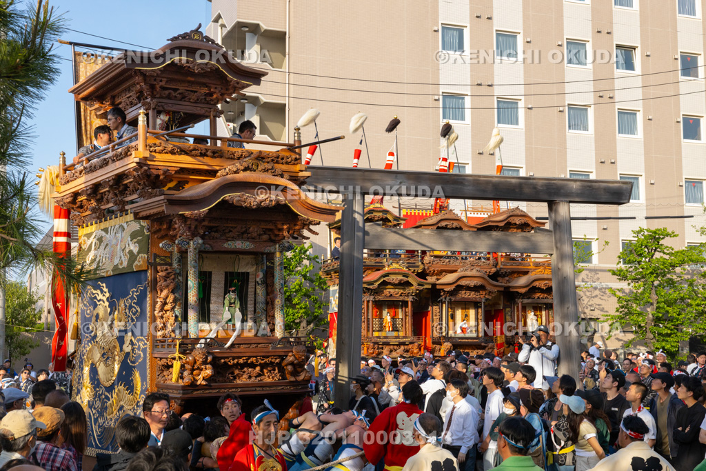 愛知県 亀崎潮干祭(初の日) 尾張三社曳き込み(青龍車)
