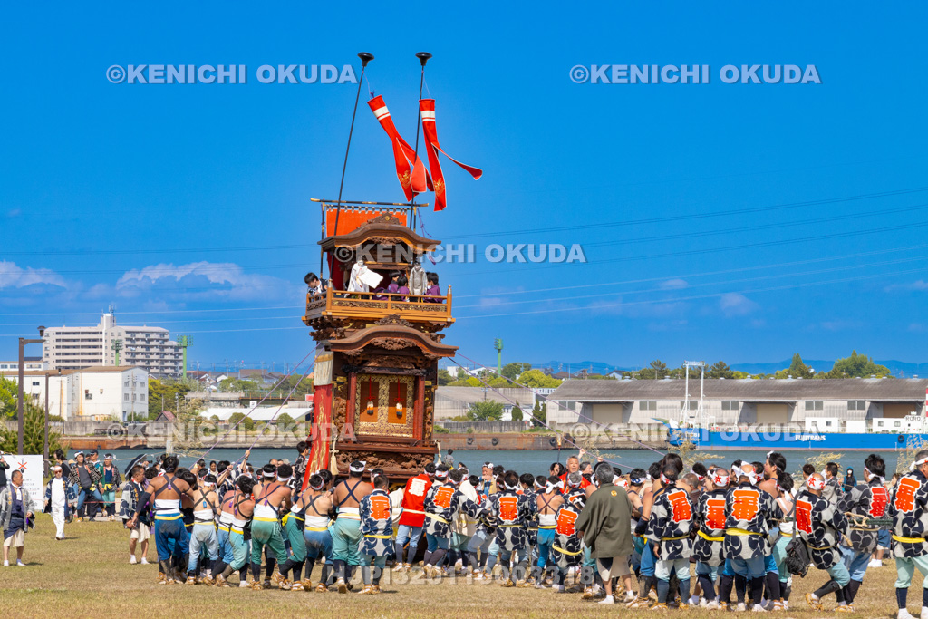愛知県　亀崎潮干祭（後の日）　海浜曳き出し（宮本車）