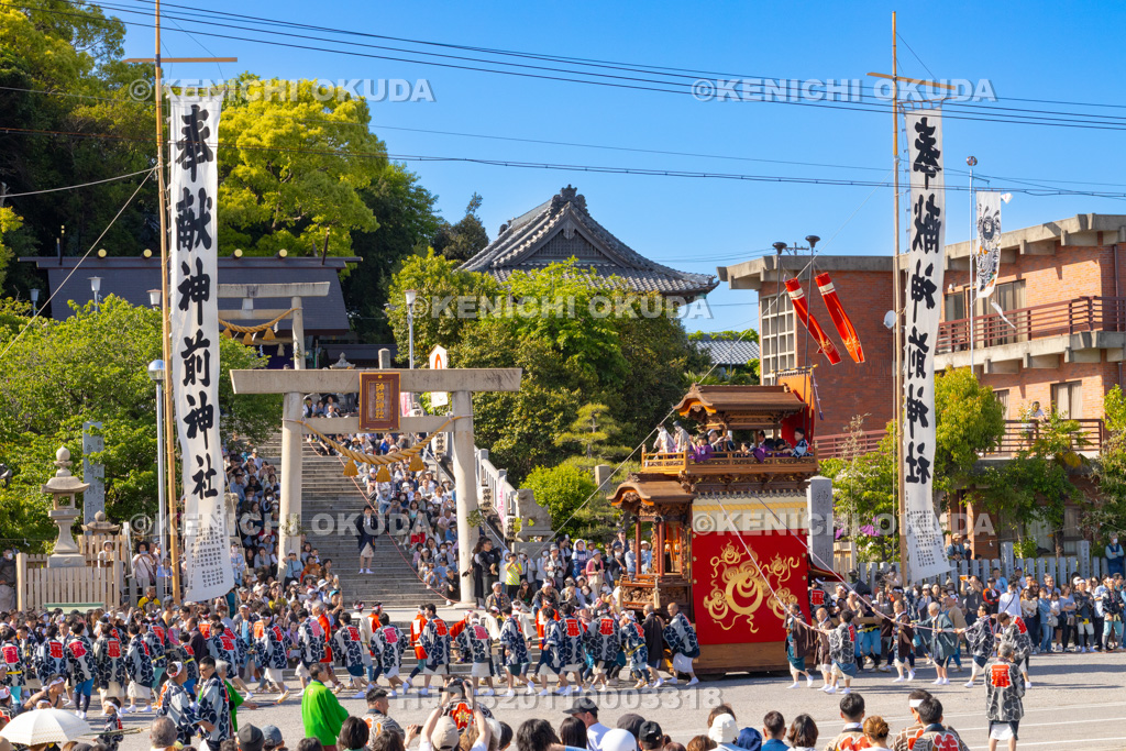 愛知県 亀崎潮干祭(後の日) 神前神社前曳き廻し(宮本車)