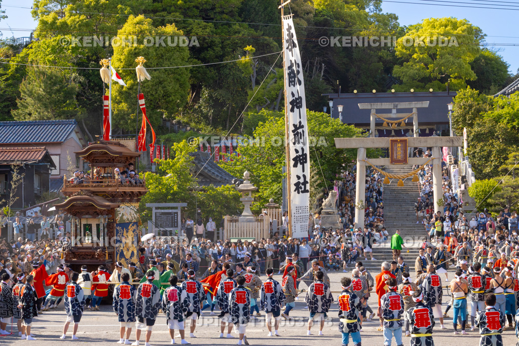 愛知県　亀崎潮干祭（後の日）　神前神社前曳き廻し（青龍車）