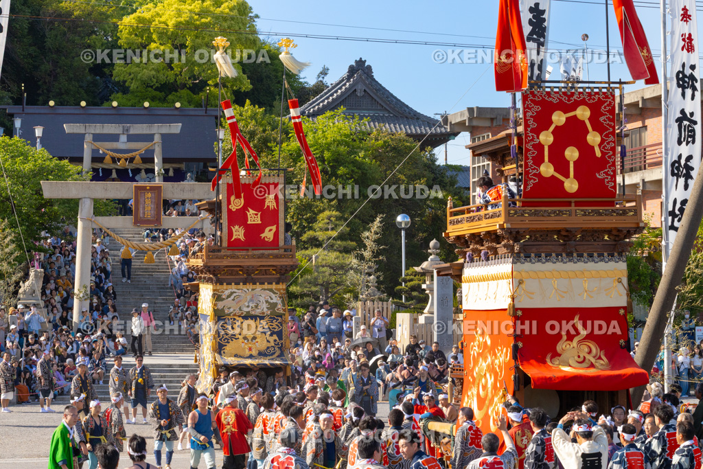 愛知県　亀崎潮干祭（後の日）　神前神社前曳き廻し（青龍車）
