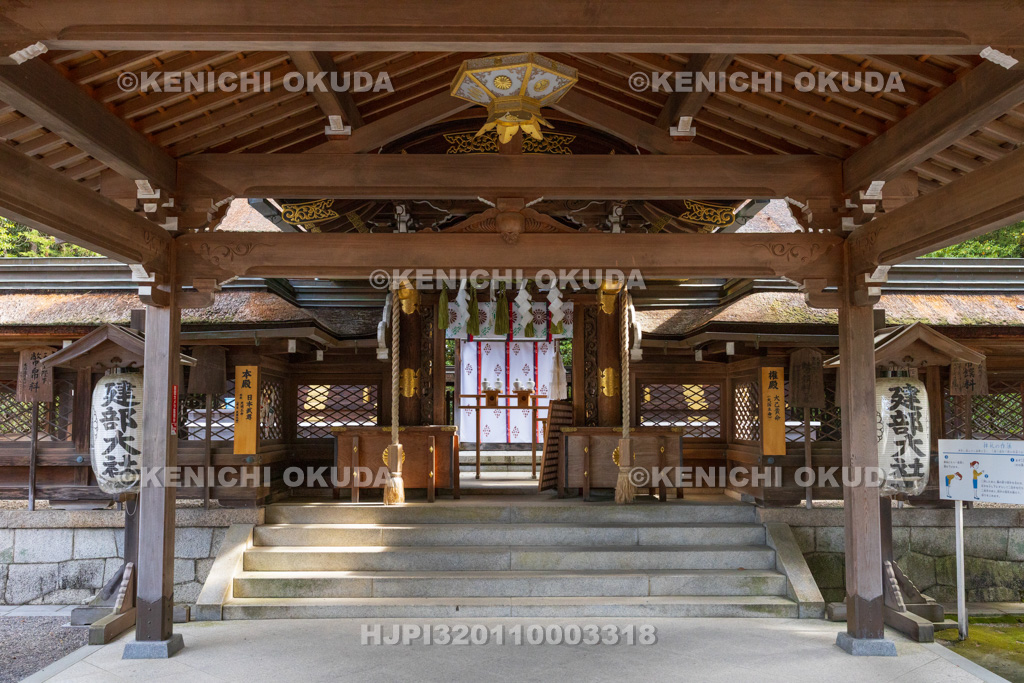 滋賀県　建部大社　本殿拝所