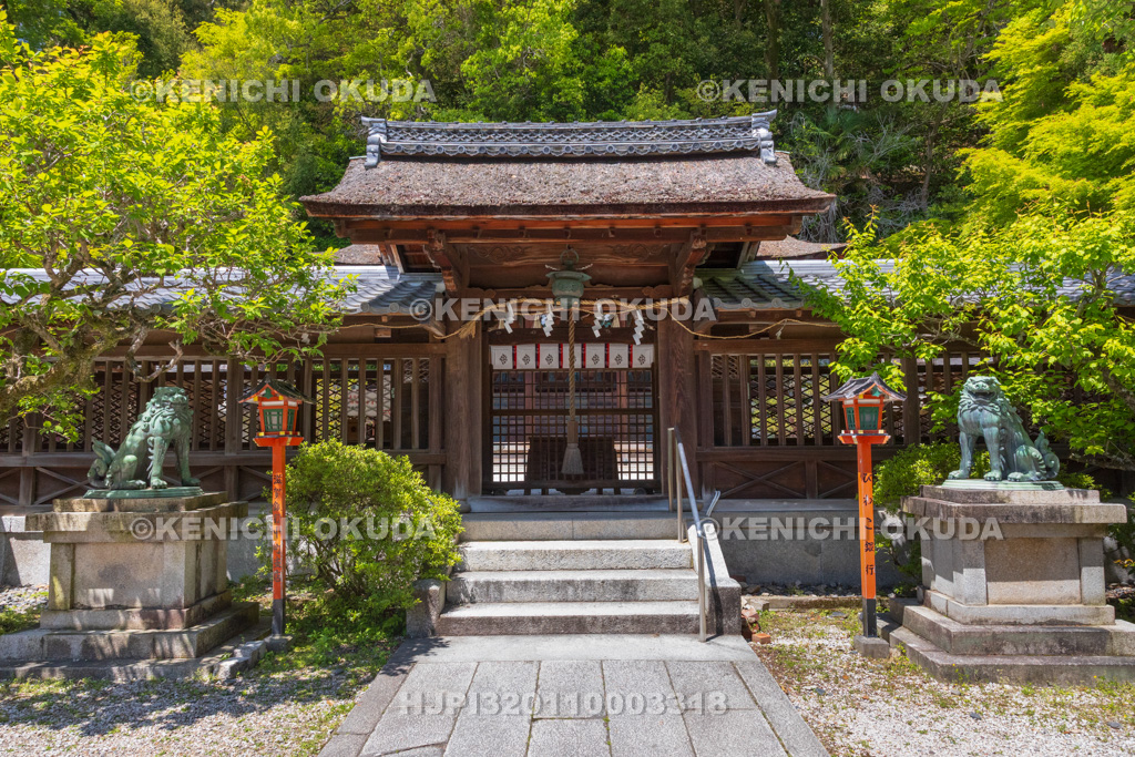 滋賀県　長等神社　中門