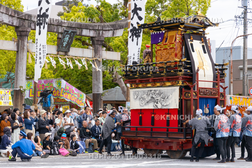 岐阜県　大垣祭（本楽）　八幡神社前奉芸（鯰やま）