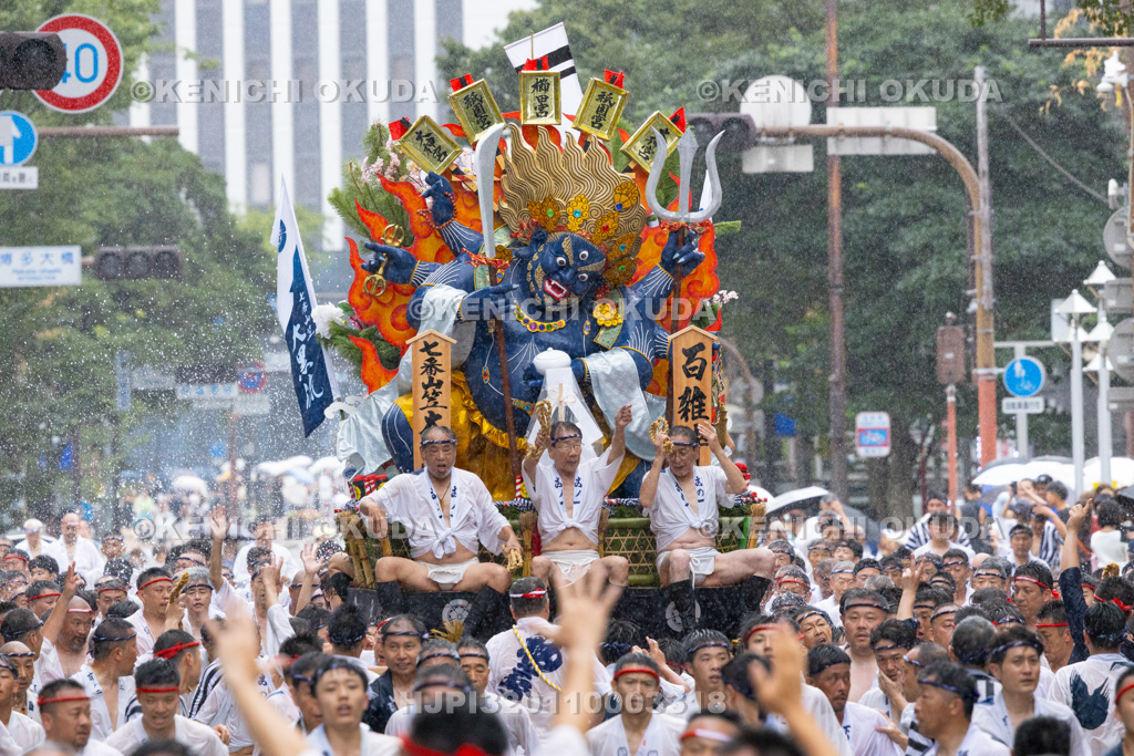 福岡県 博多祇園山笠 集団山笠見せ