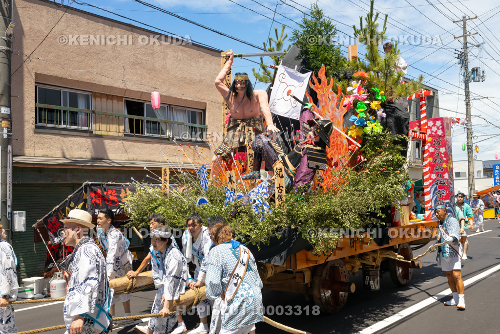 秋田県 土崎神明社祭 曳山行事(宵宮)