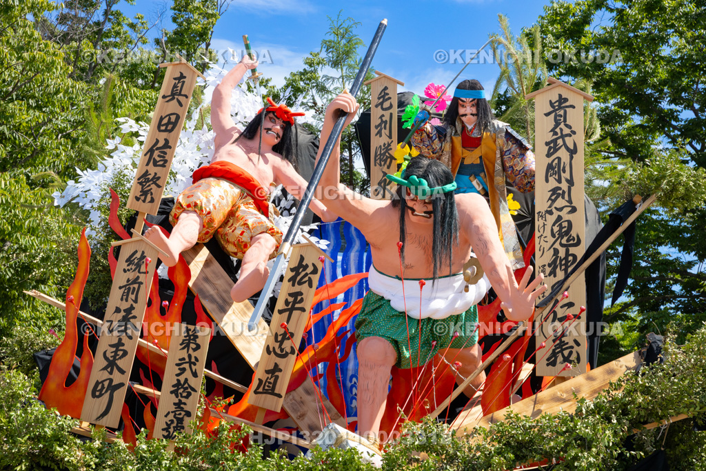 秋田県 土崎神明社祭 曳山行事(宵宮)