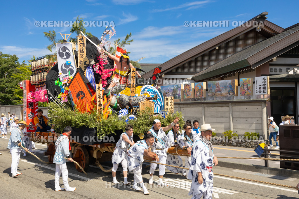 秋田県 土崎神明社祭 曳山行事(宵宮)