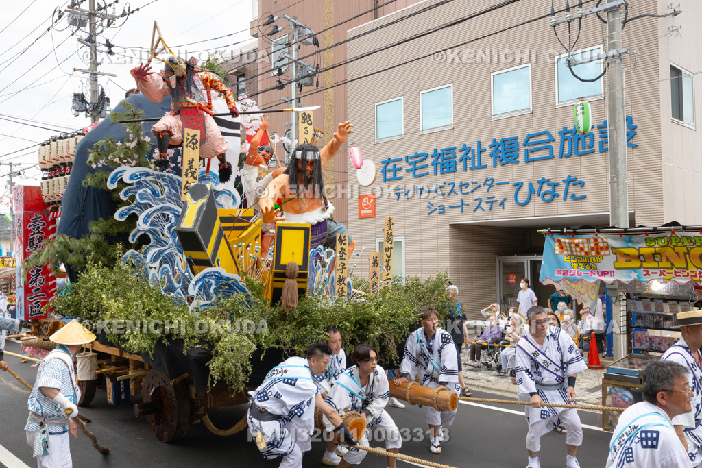 秋田県　土崎神明社祭　曳山行事（本祭）　御幸曳山