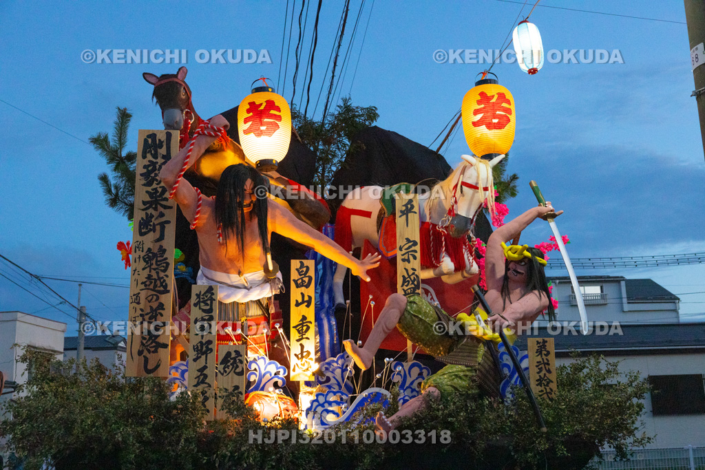 秋田県　土崎神明社祭　曳山行事（本祭）　戻り曳山