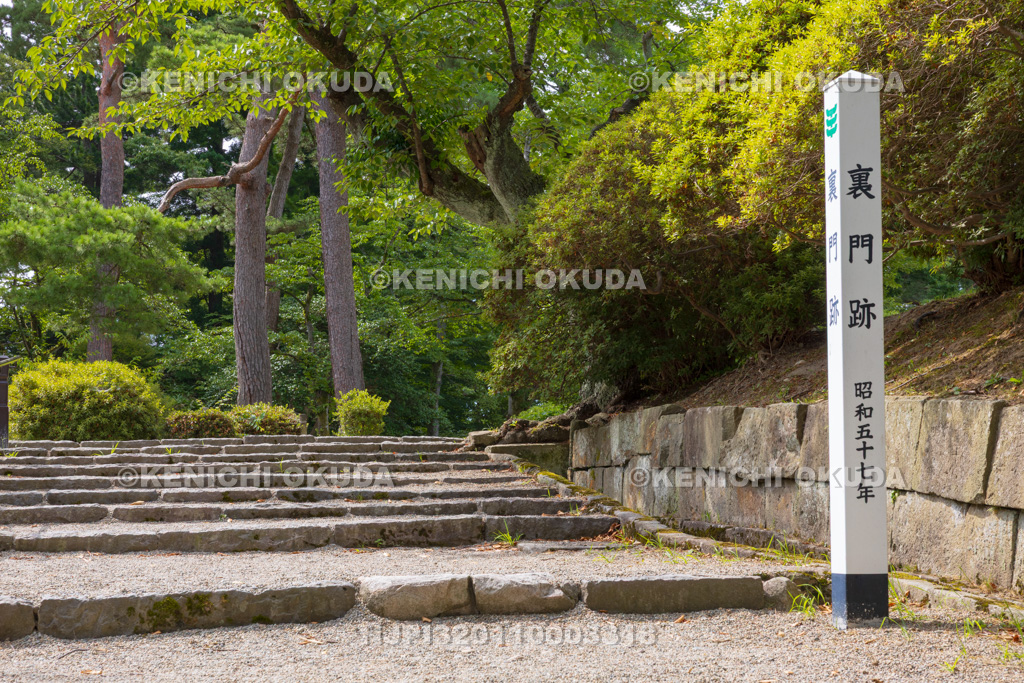 秋田県　千秋公園（久保田城跡）　裏門跡