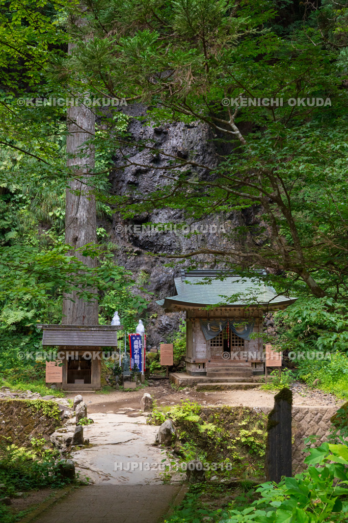 山形県 出羽三山神社(羽黒山) 祓川神社付近