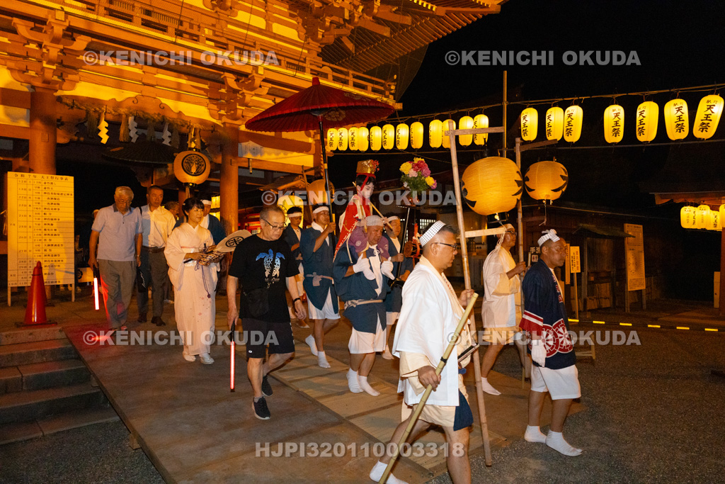 愛知県 尾張津島天王祭 稚児打廻し