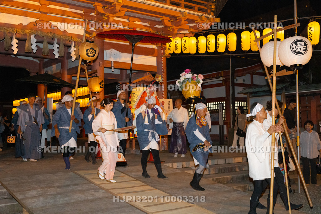 愛知県 尾張津島天王祭 稚児打廻し
