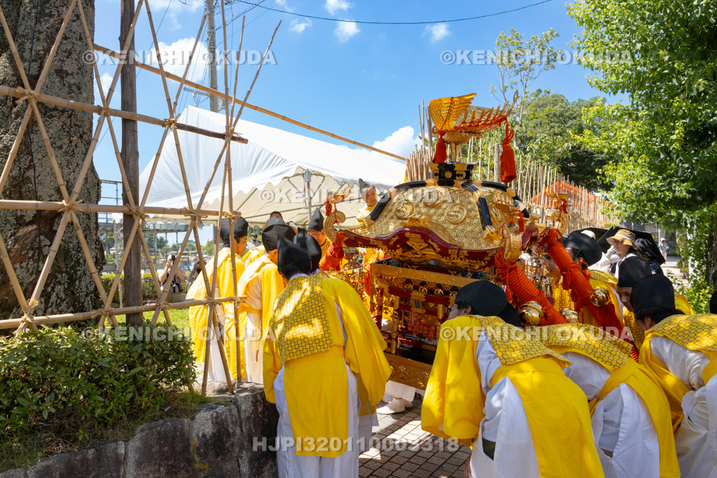 愛知県　尾張津島天王祭（宵祭）　神輿渡御　御旅所着輿