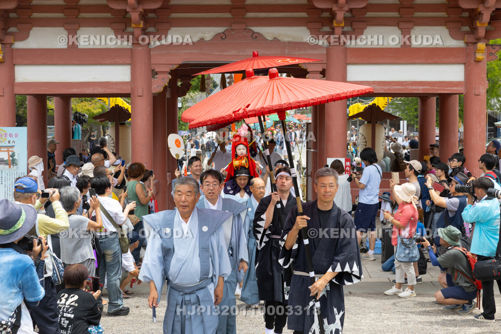愛知県　尾張津島天王祭（朝祭）　神輿還御　稚児以下供回り帰着