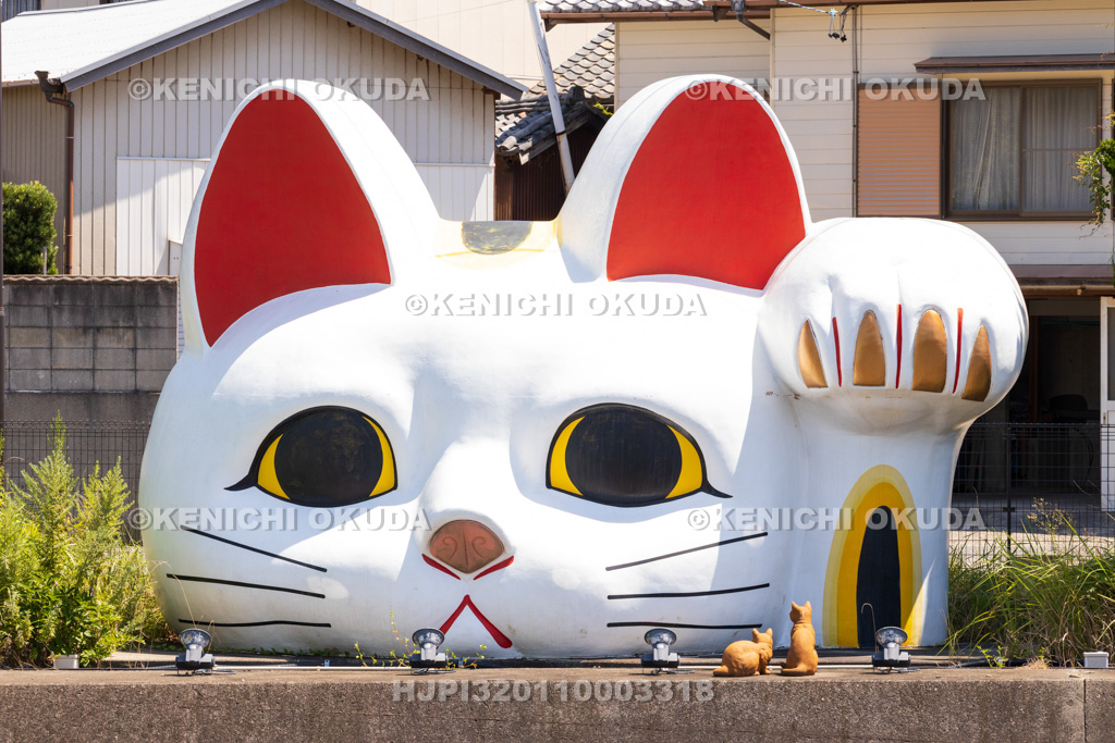 愛知県 やきもの散歩道 見守り猫とこにゃん