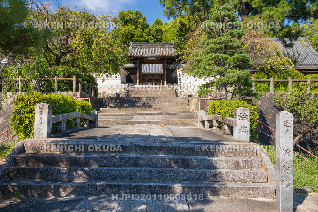 愛知県　岡田の古い街並み　慈雲寺