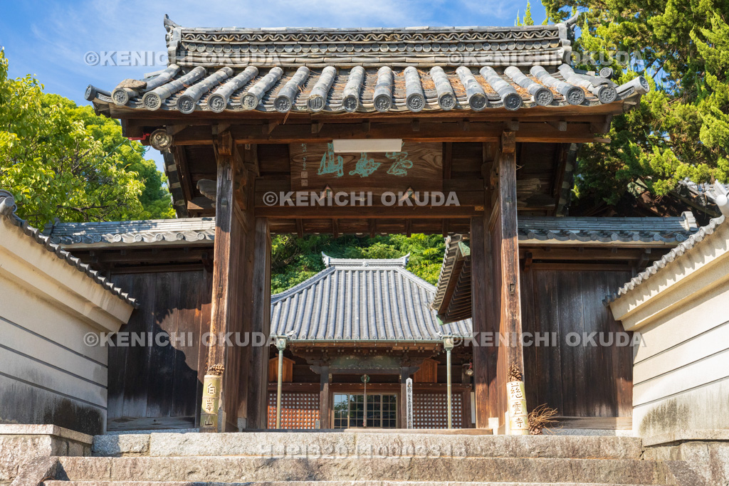 愛知県 岡田の古い街並み 慈雲寺 山門