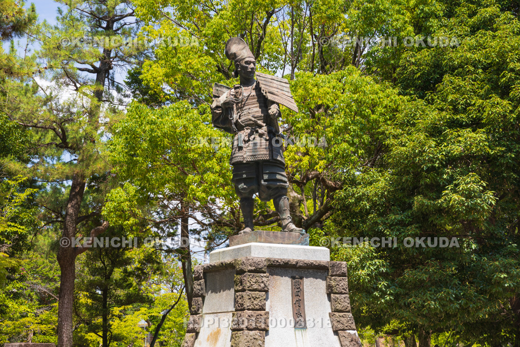 愛知県　清洲公園　織田信長公像