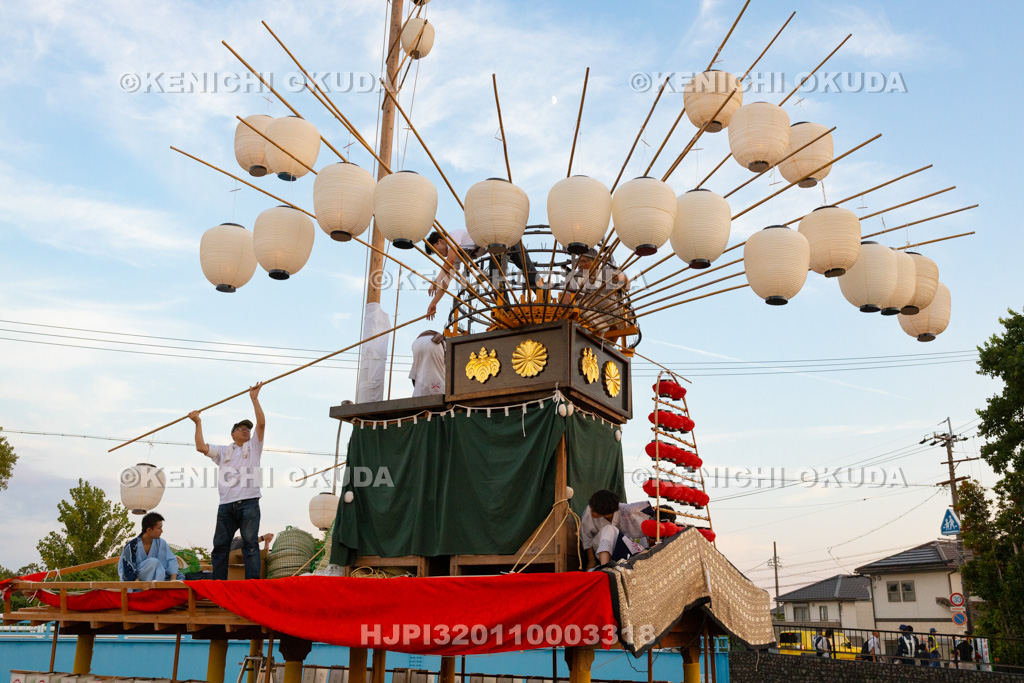 愛知県 須成祭 宵祭 巻藁船 提灯の準備