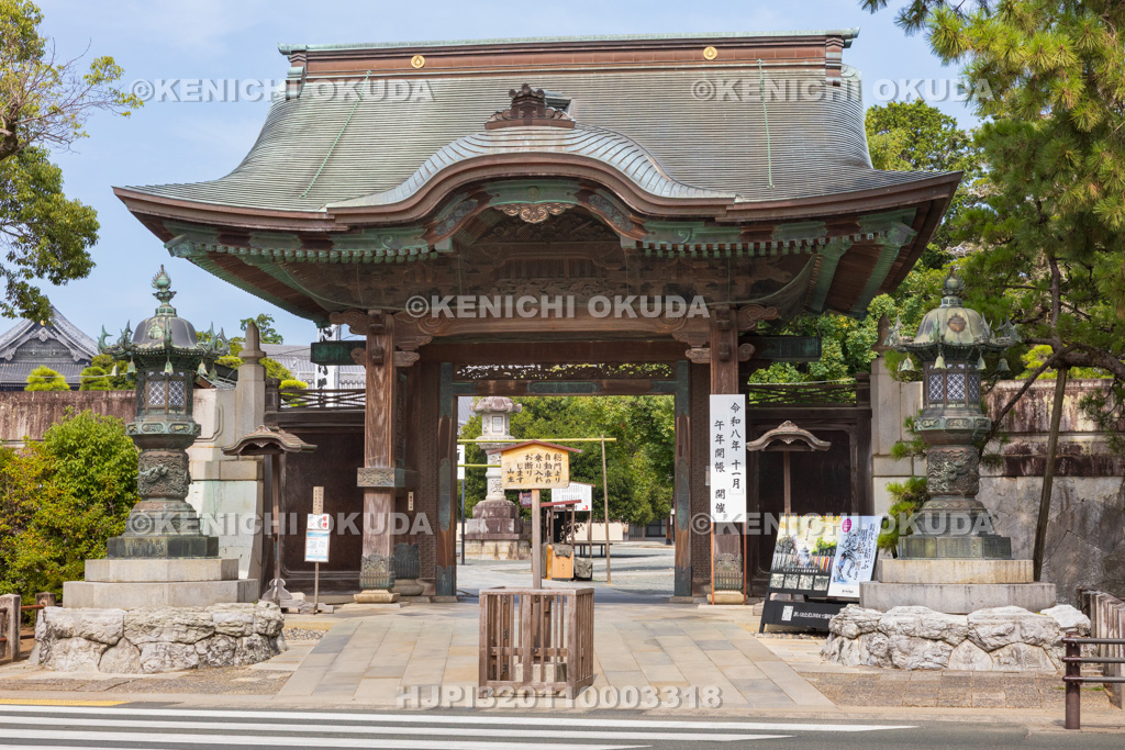愛知県 妙厳寺(豊川稲荷) 総門