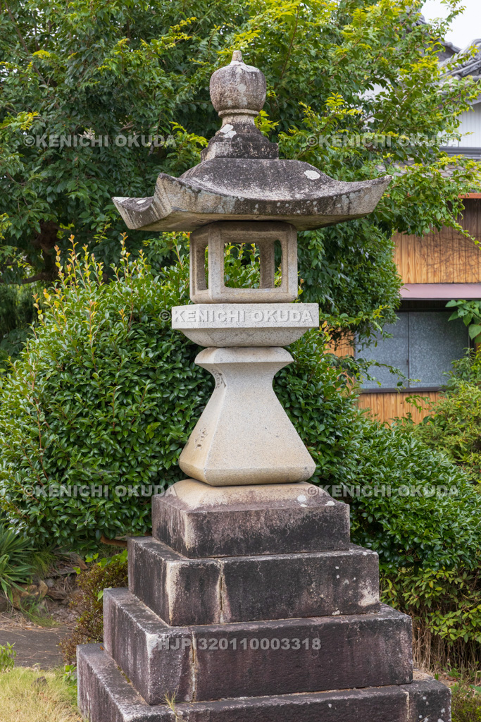 愛知県　藤川宿　関山神社常夜燈