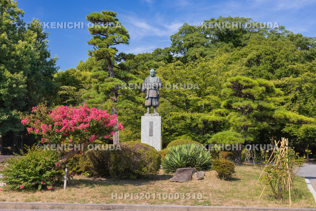 愛知県　岡崎城　徳川家康公像