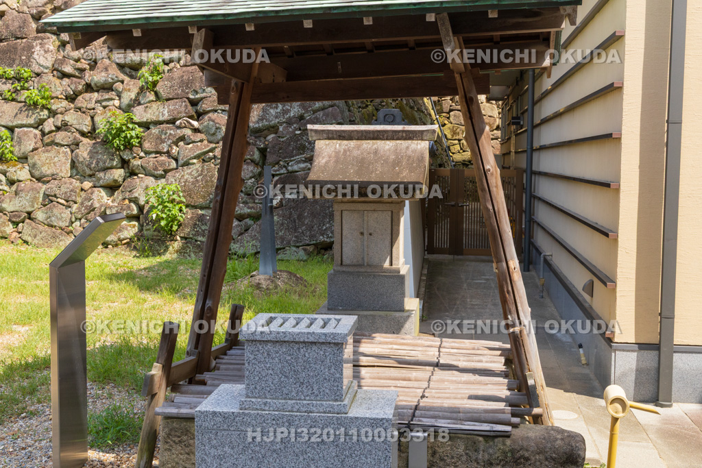 愛知県 岡崎城 龍城神社 龍の井