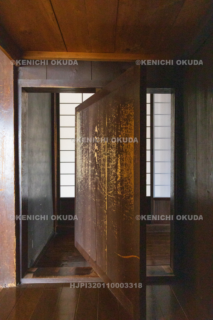 滋賀県　甲賀流忍術屋敷（望月出雲守旧宅）　どんでん返し