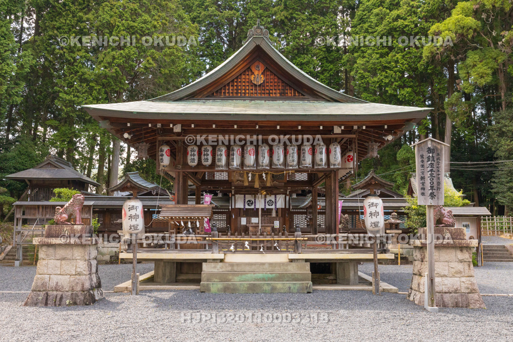 滋賀県　新宮神社　舞殿