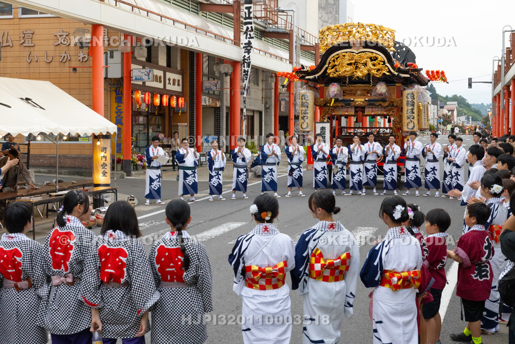 秋田県 花輪ばやし 御旅所詰 屋台発(大町) 拍手