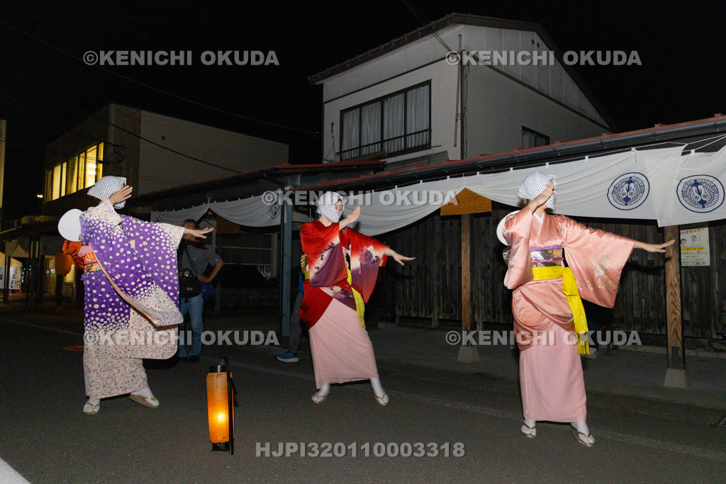 秋田県 毛馬内盆踊り 大の坂踊り