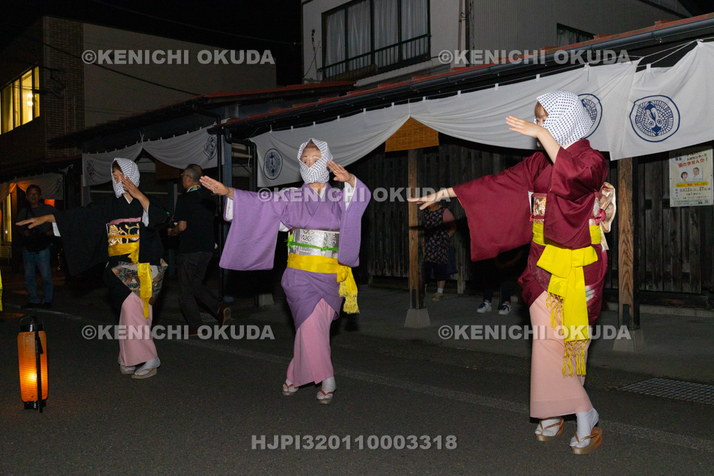 秋田県 毛馬内盆踊り 大の坂踊り