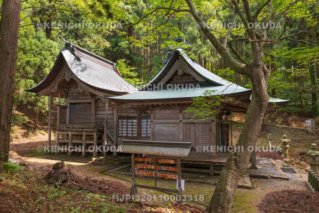 山形県 鳥越八幡神社 社殿