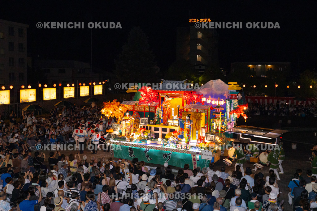 山形県 新庄まつり(宵まつり) 山車行列(東本町若連)