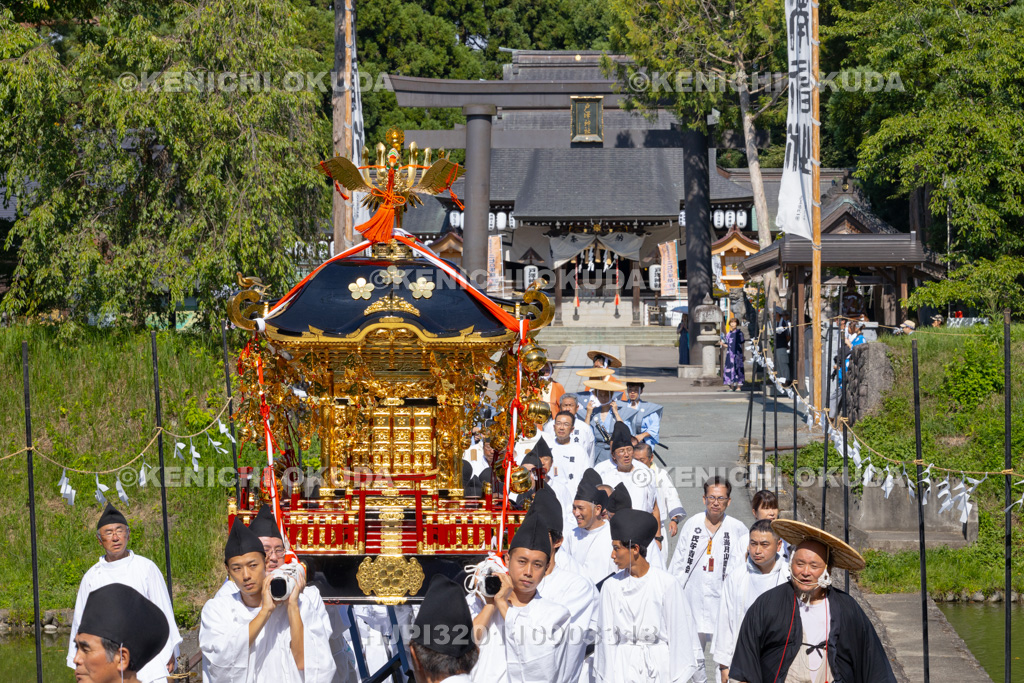 山形県　新庄まつり（本まつり）　神輿渡御行列　神輿