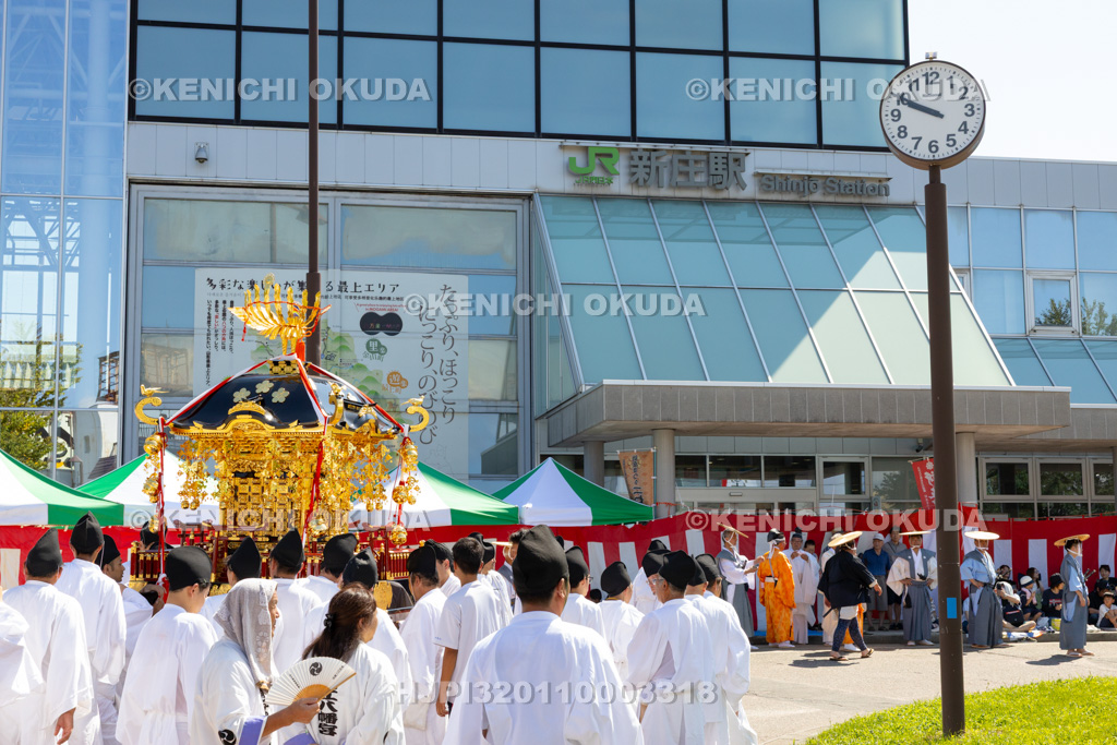 山形県　新庄まつり（本まつり）　神輿渡御行列