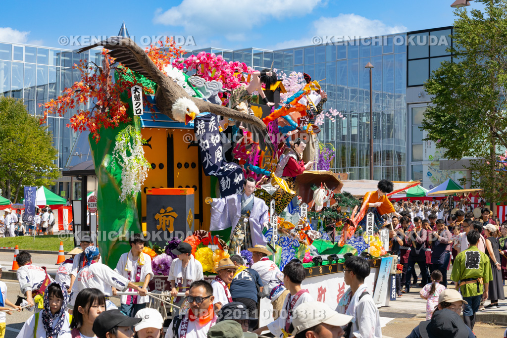 山形県　新庄まつり（本まつり）　山車行列（末広町若連）