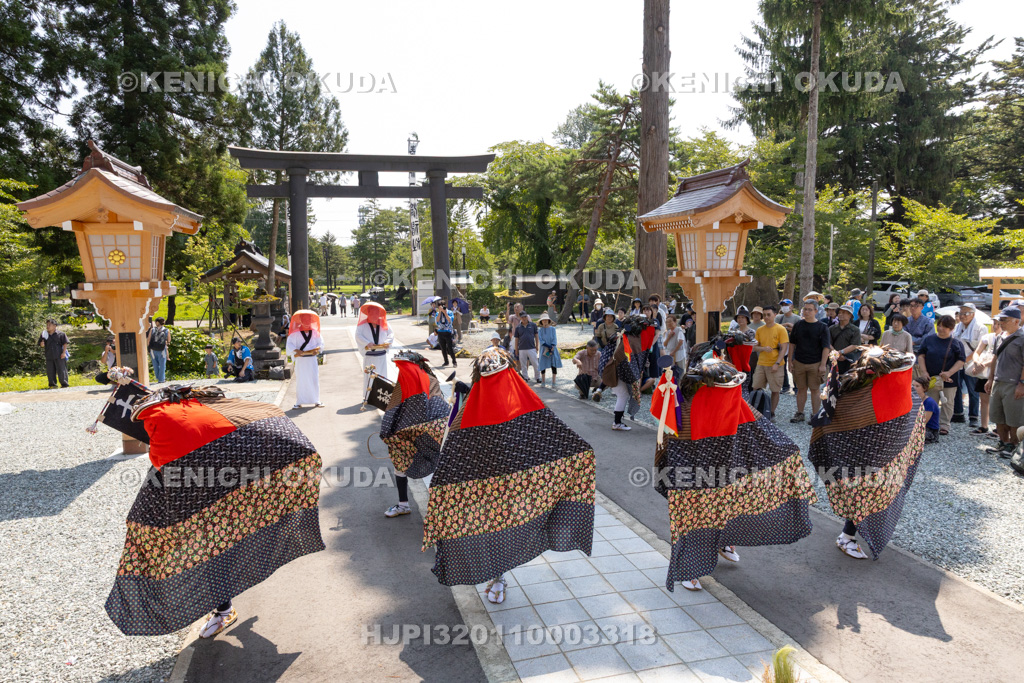 山形県　新庄まつり（後まつり）　戸沢神社　萩野鹿子踊