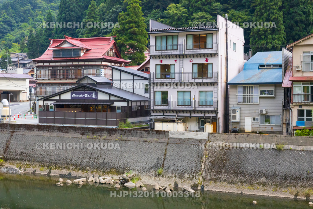山形県 瀬見温泉 温泉街