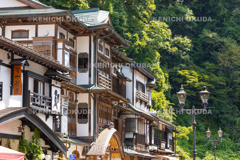 山形県 銀山温泉 温泉街